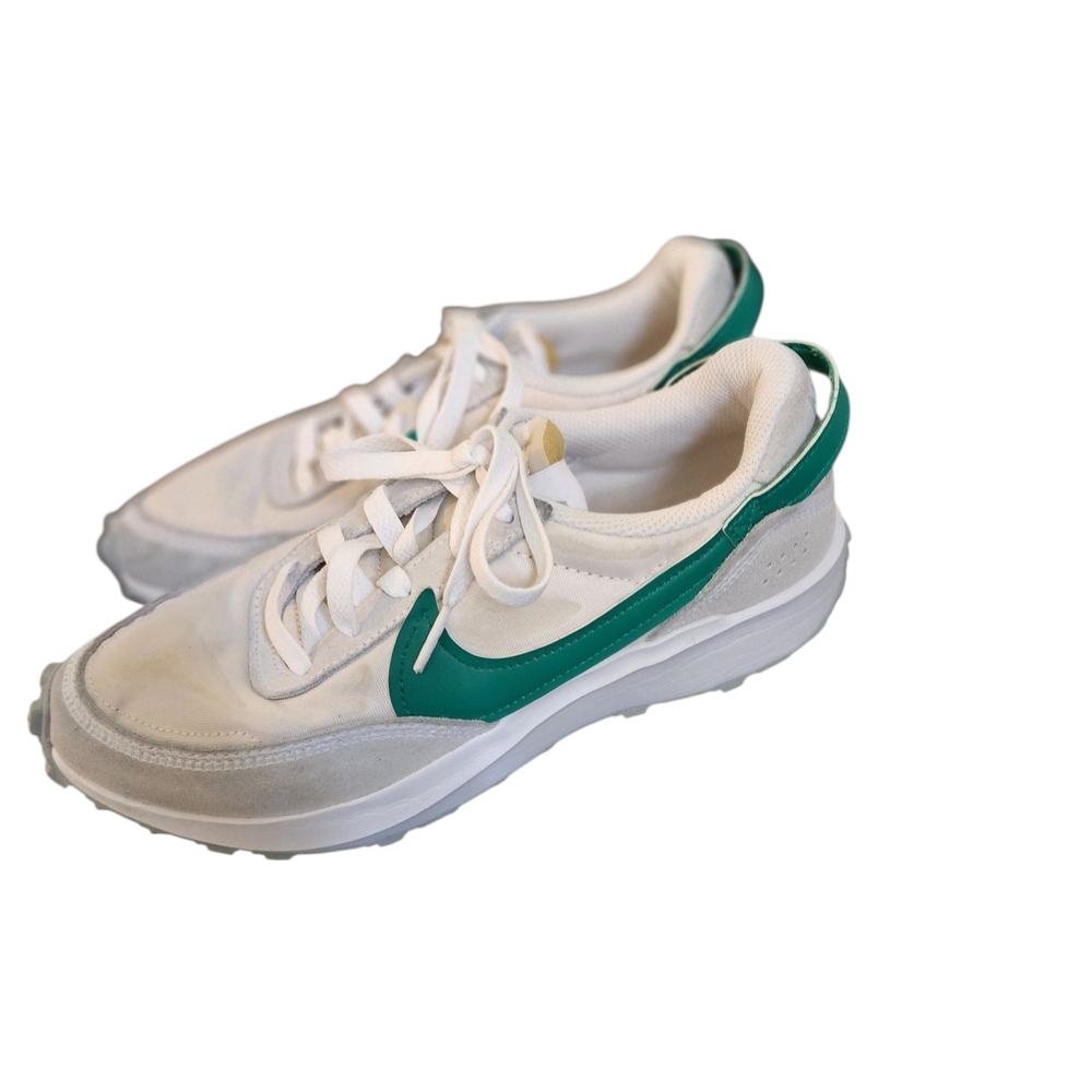 Nike Women's Sneakers - White and Green